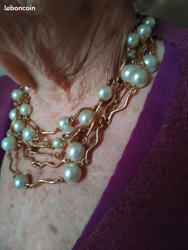 Collier (image 2)