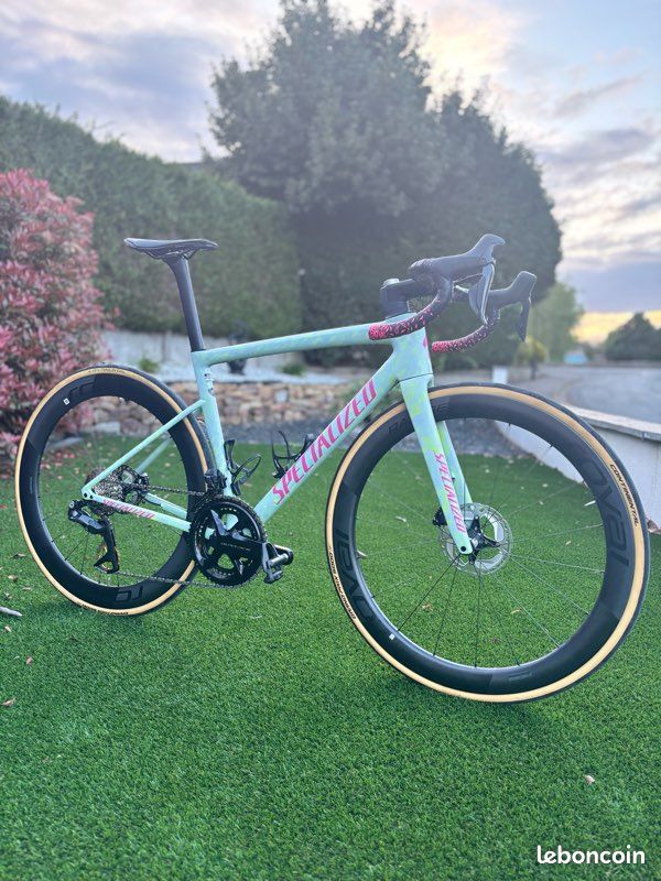 Vélo de route Specialized Tarmac SL8 (image 1)