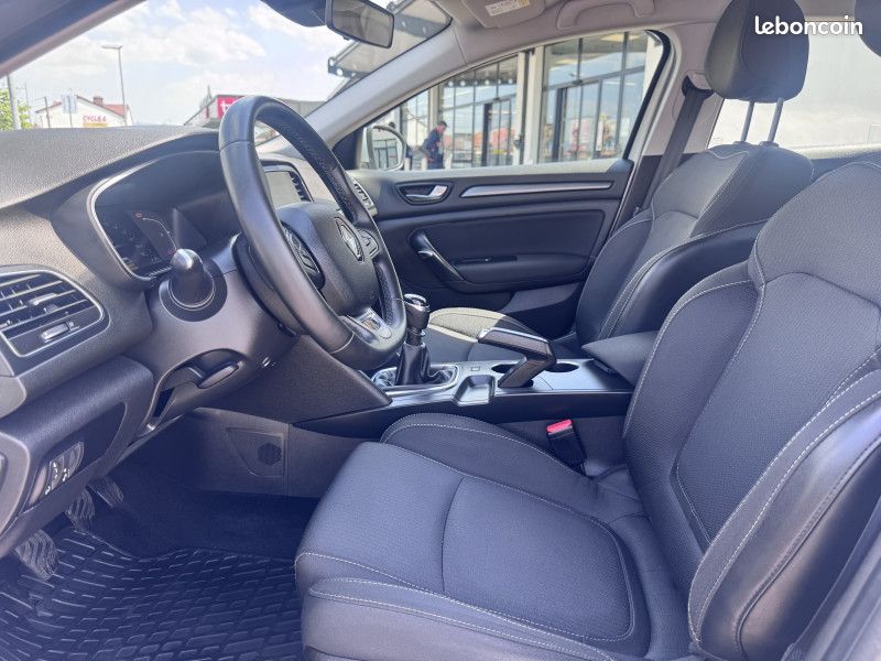 Renault MEGANE IV 1.5 BLUE DCI 115CH BUSINESS (image 15)