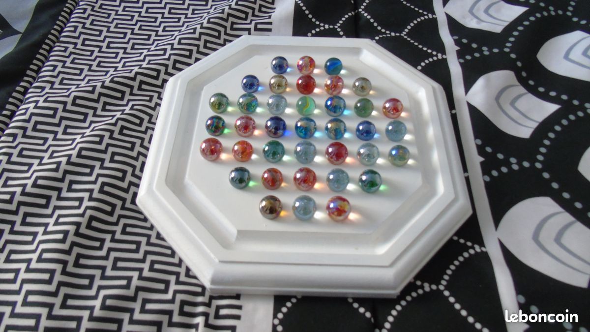 Jeu le solitaire neuf (image 1)