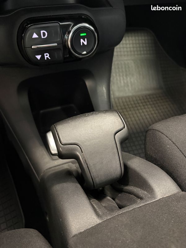 Citroen c4 cactus 1.2 puretech 82 feel edition bva (image 23)
