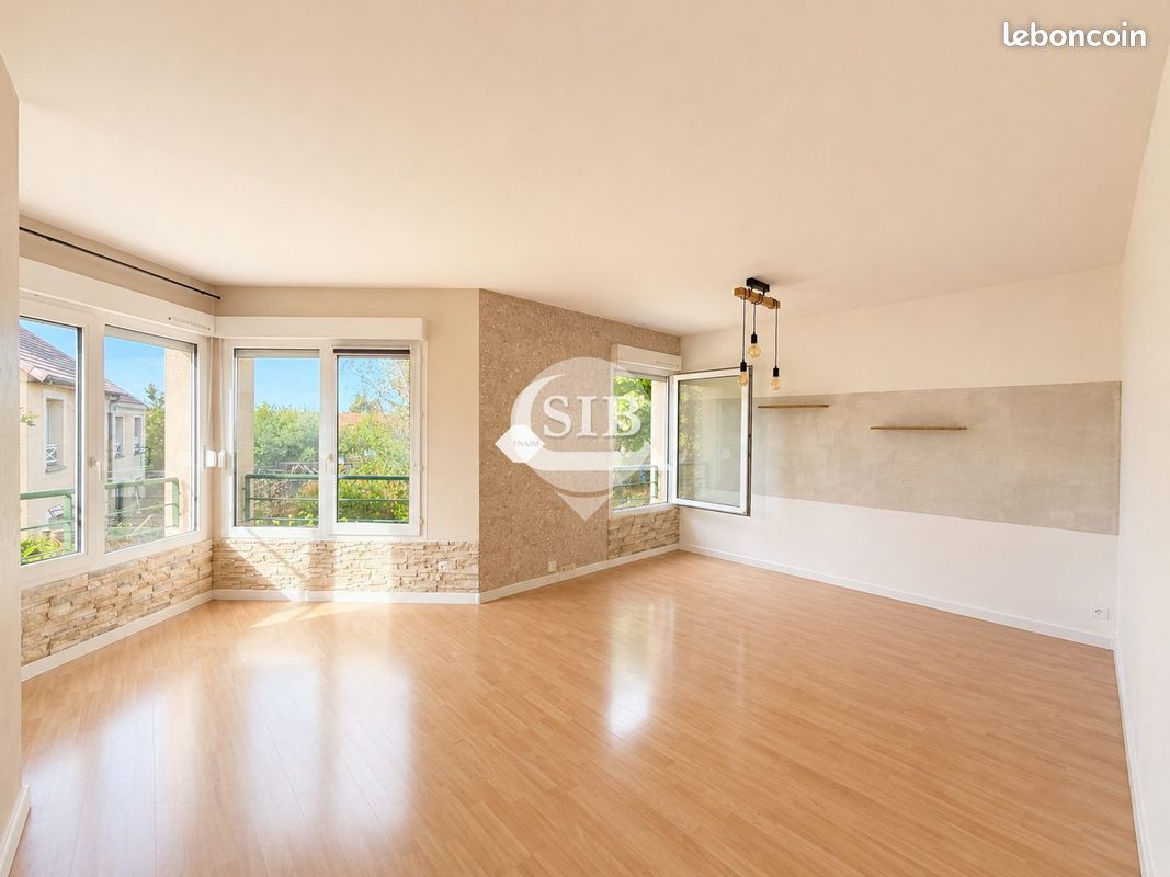 Appartement 2 pièces 54 m² · à Montlhéry · 54 m² · 155 000 €