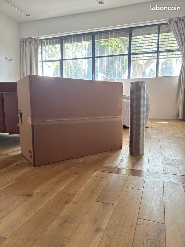 Hotte IKEA SVÄVANDE neuve en boîte + tuyau flexible (valeur 600) (image 2)