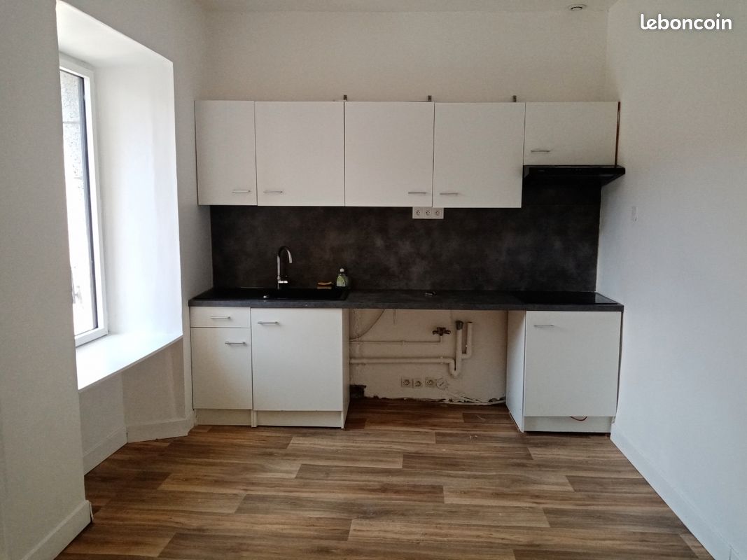 Appartement 4 pièces 60 m² · à Carhaix-Plouguer · 60 m² · 700 €/mois