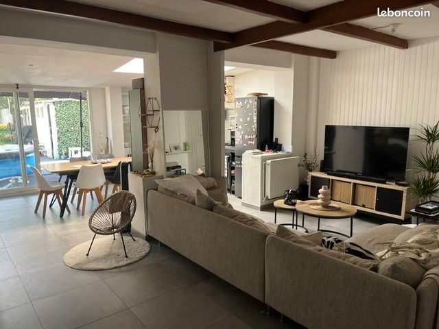 Maison 4 pièces 89 m² · à Lambersart · 89 m² · 950 €