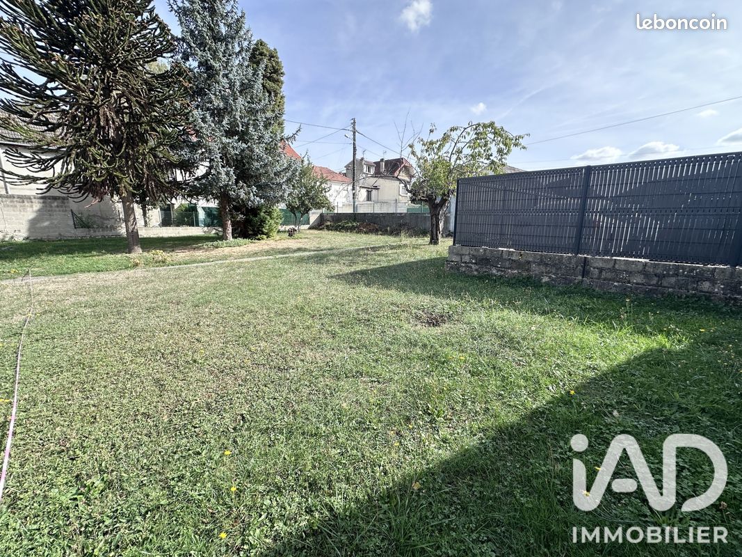 Terrain 400 m² · à Fontenay-en-Parisis · 400 m² · 160 000 €