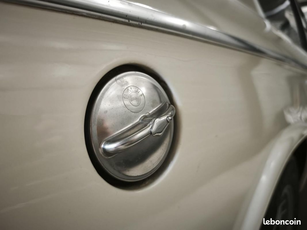 BMW 2002 tii Touring (image 26)