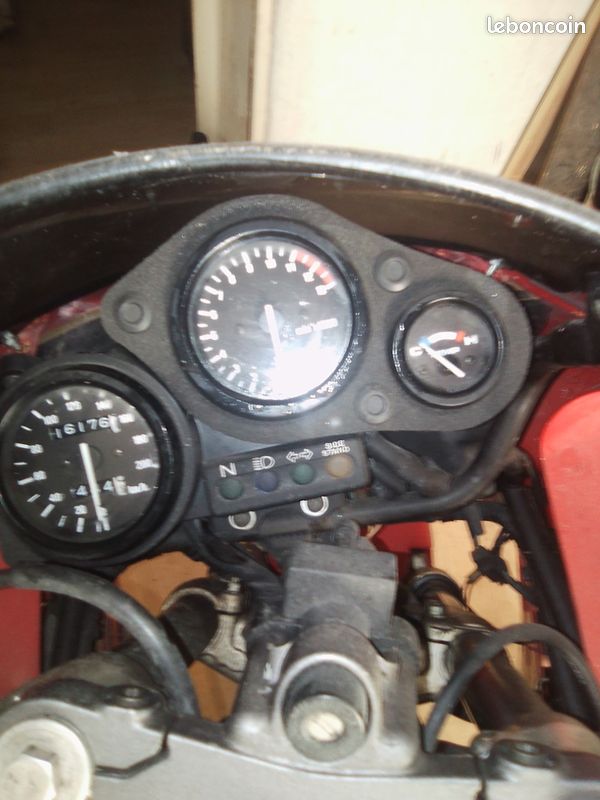 Honda nsr 125 rr (image 2)
