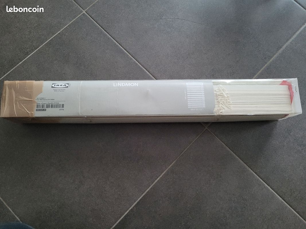 Store en bois blanc (image 1)