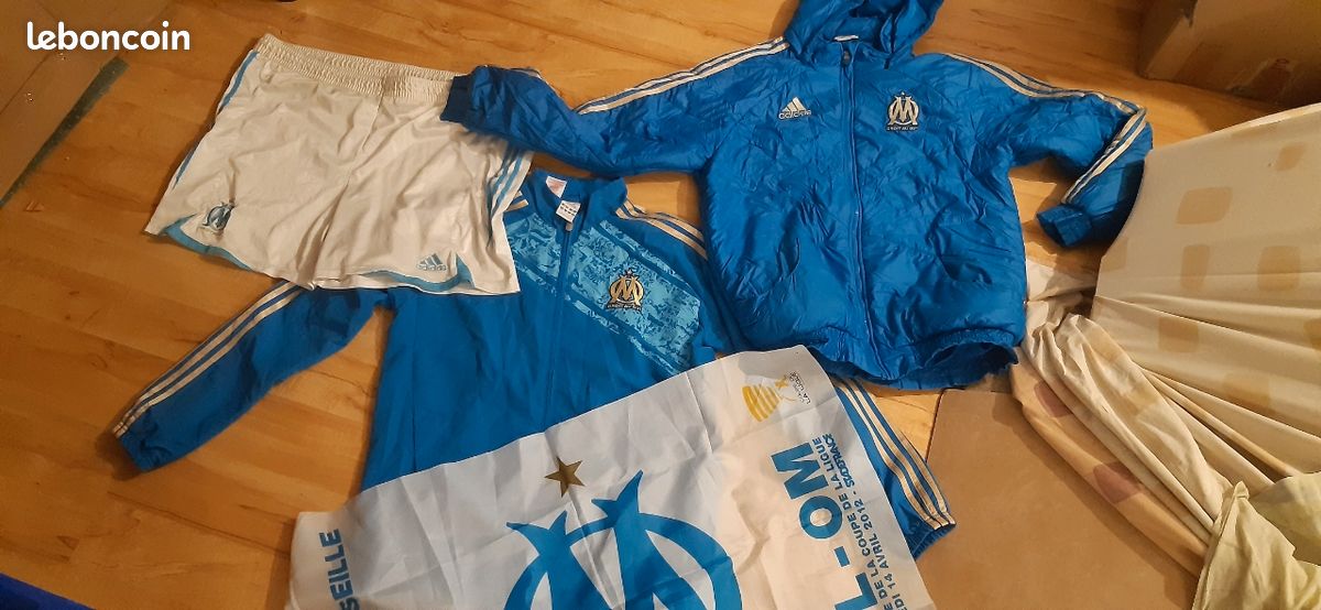 Lot de vêtements olympique de Marseille om Vêtements