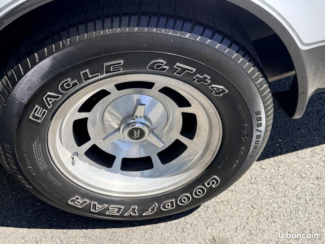 Chevrolet Corvette C3 Cross-Fire-Injection ( Dossier Complet d'entretien) (image 20)