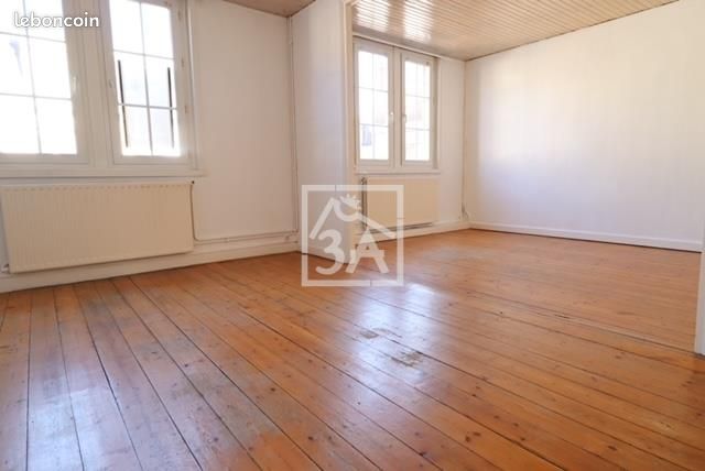 Appartement 4 pièces 100 m² · à Armentières · 100 m² · 800 €/mois