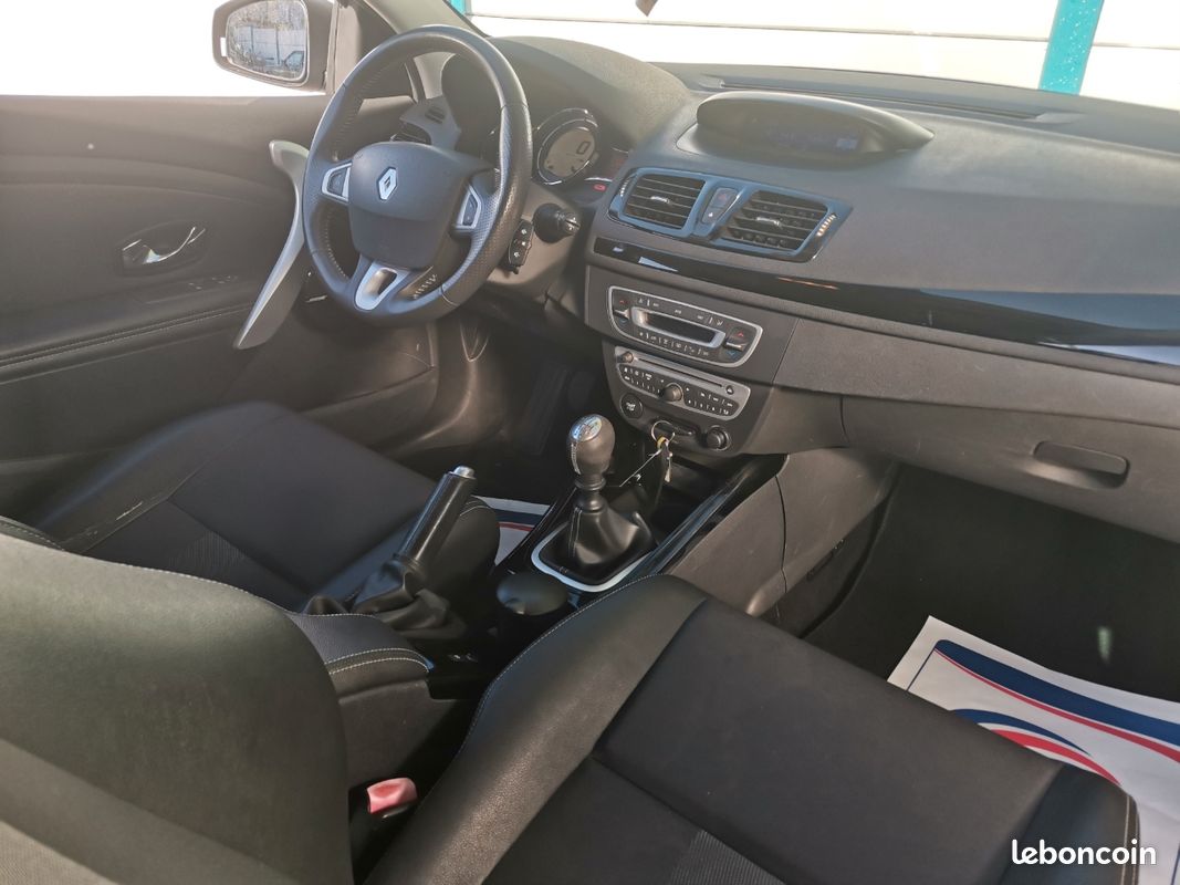 Renault megane coupé 1.5 DCI 110CV / FINITION BOSE / 190000km/ ÉTAT NEUF (image 5)