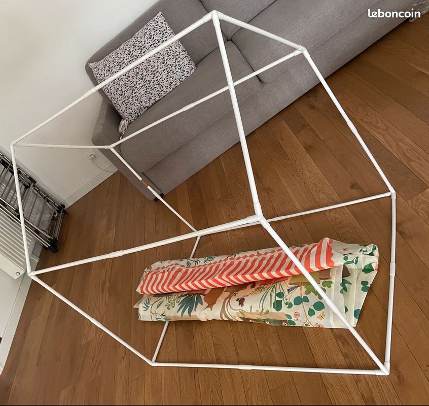 DJECO Maison de Jeu Enfant - Cabane Intérieure Spacieuse, Légère, Multicolore - Montage/Démontage Facile - 1 Toile, 3 Fenêtres, 1 Porte, Armatures Plastique, Boîte Rangement, 100x105x73cm DJECO Maison de Jeu Enfant - Cabane Intérieure Spacieuse, Légère, Multicolore - Montage/Démontage Facile - 1 Toile, 3 Fenêtres, 1 Porte, Armatures Plastique, Boîte Rangement, 100x105x73cm