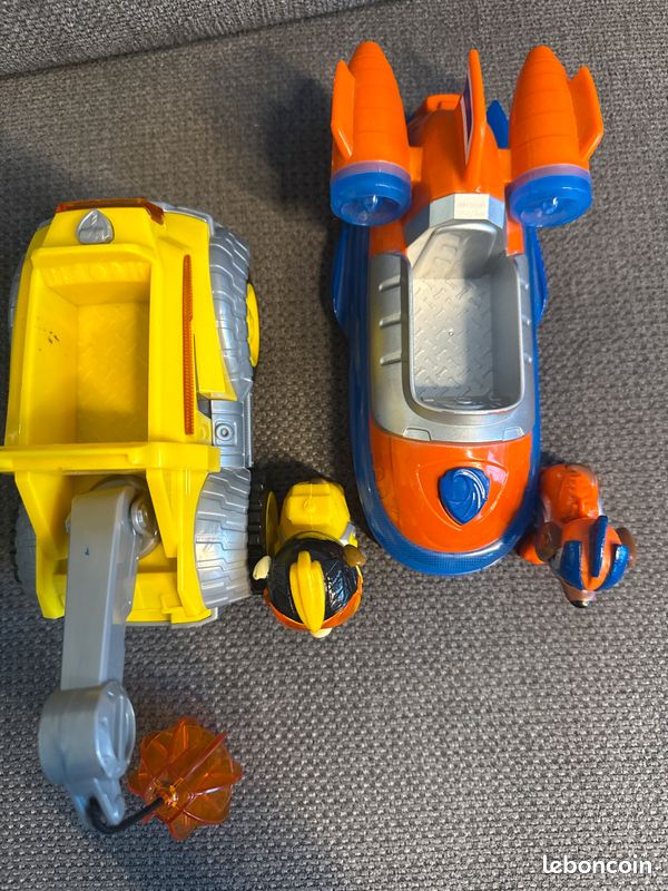 NEUF 2 figurines Pat Patrouille et leur véhicule: Ruben le bouledogue anglais et son engin de chantier jaune et Zuma le labrador sauveteur orange jouet enfant pour garçon fille idée cadeau de Noël (image 9)