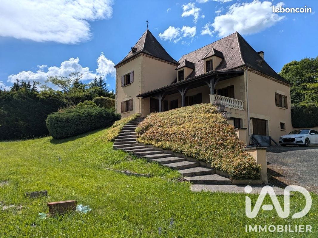 Maison 6 pièces 174 m² · à Saint-Cyprien · 174 m² · 355 000 €