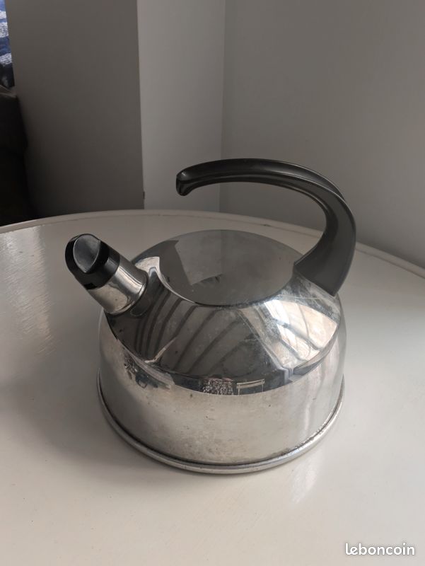Bouilloire vintage sifflante aluminium (image 1)
