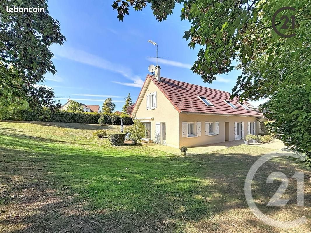 Maison 7 pièces 209 m² · à Auxerre · 209 m² · 465 000 €