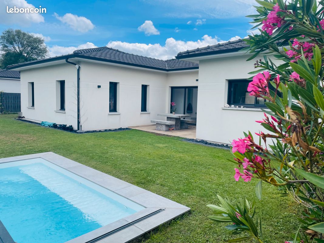 Maison 7 pièces 145 m² · à Saint-Aubin-de-Médoc · 145 m² · 710 000 €