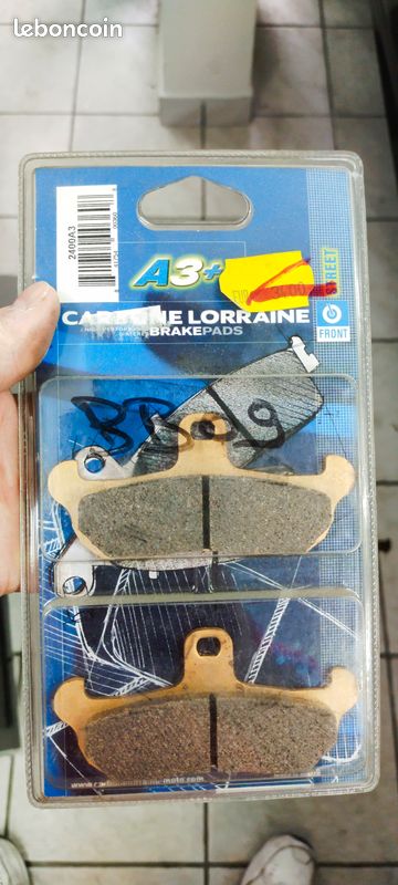 Plaquettes frein moto neuves Carbone Lorraine 2400 (image 1)