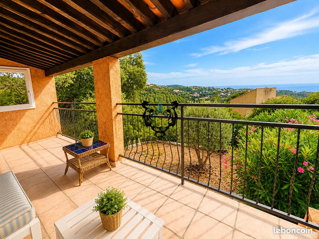 Maison 3 pièces 44 m² · à Roquebrune-sur-Argens · 44 m² · 338 000 €