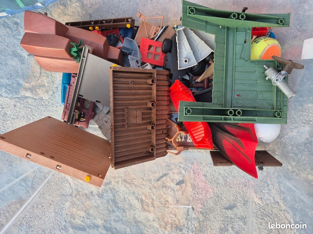 Lot playmobile (image 2)