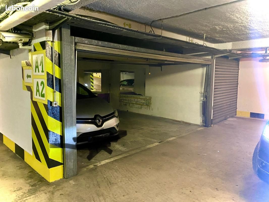 Parking 11 m² · à Paris · 11 m² · 60 000 €