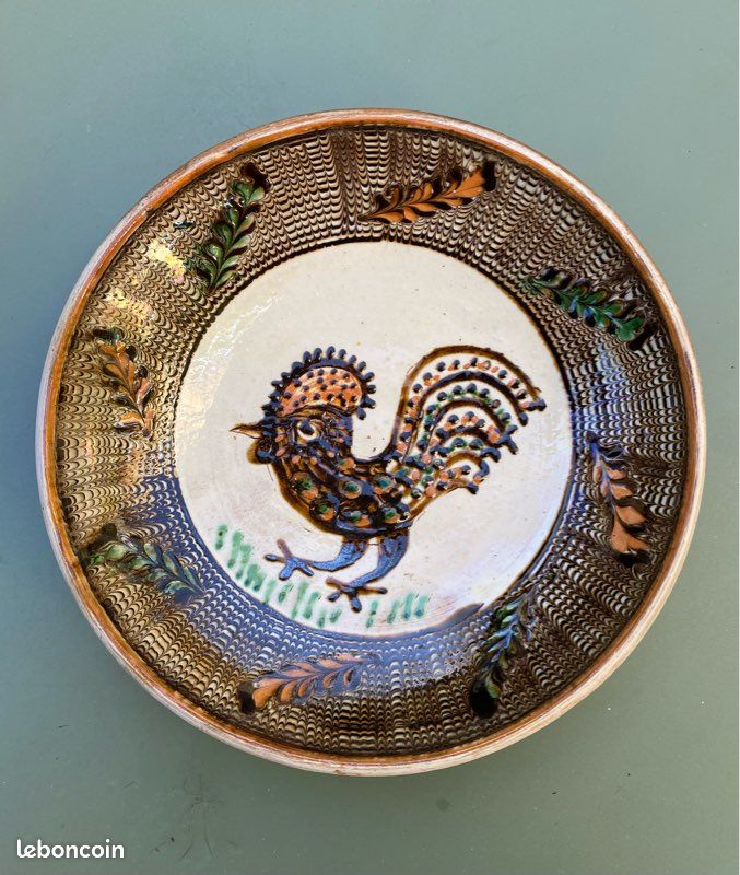 Assiette en céramique traditionnelle d’Horezu (image 1)