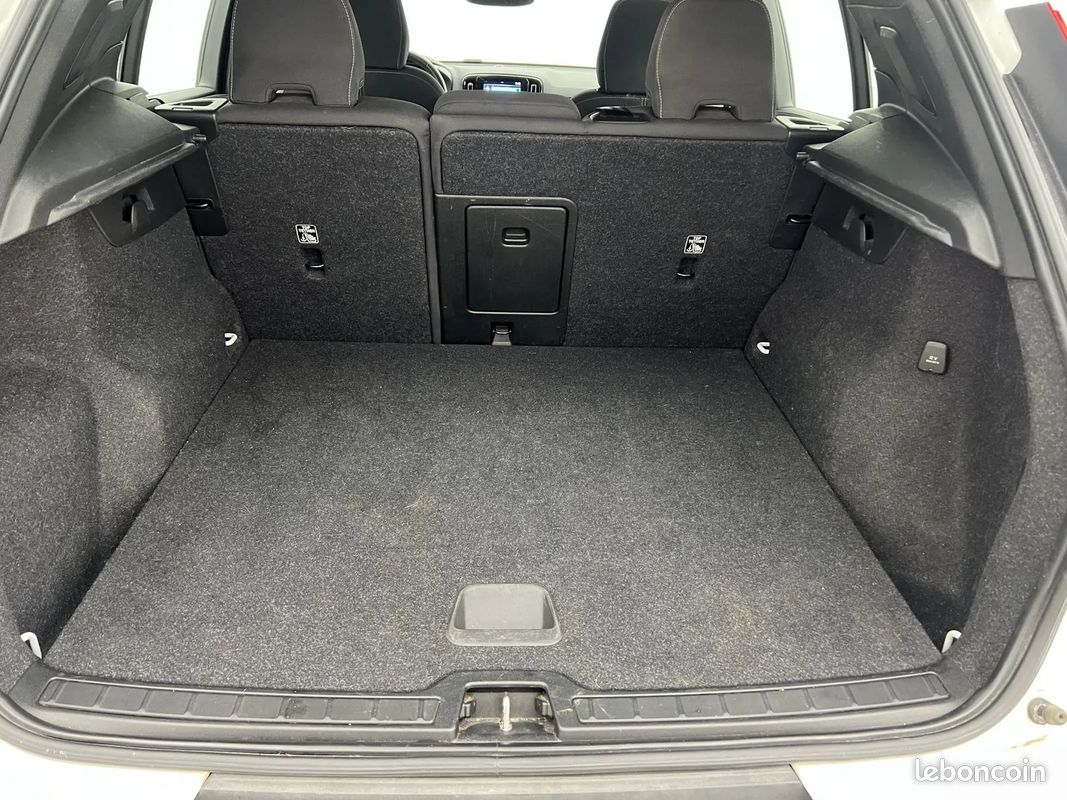 Volvo xc40 1.5 t4 hybrid - 211 ch - garantie 12 mois (image 9)