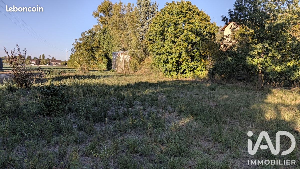 Terrain 842 m² · à Gurgy · 842 m² · 48 000 €