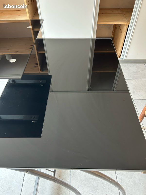 Bureau (image 3)