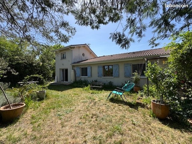Maison 5 pièces 178 m² · à Pessac · 178 m² · 449 000 €