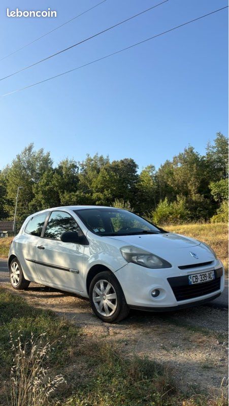 Clio 3 (image 1)