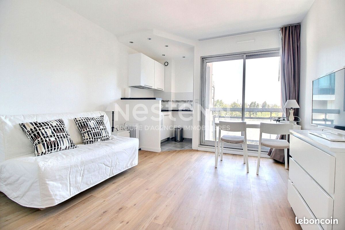 Appartement 1 pièce 21 m² · à Courbevoie · 21 m² · 205 000 €