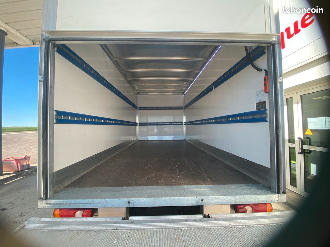 Renault master iii grd vol trouillet f3500 l3-2.3 blue dci 145 cv 20m3 confort caisse+hayon (image 3)