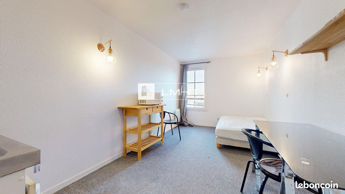 Appartement 1 pièce 17 m² · à Courbevoie · 17 m² · 880 €/mois