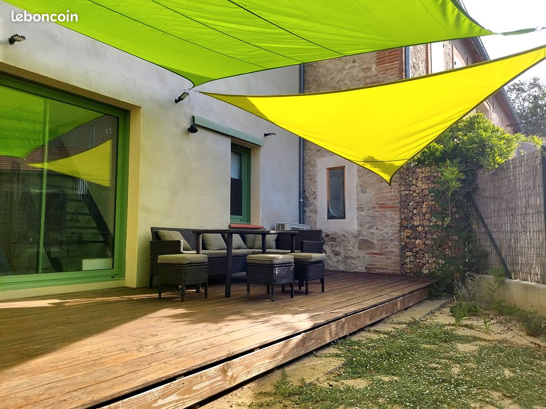 Maison de ville contemporaine avec exterieur, vue Albères (image 7)