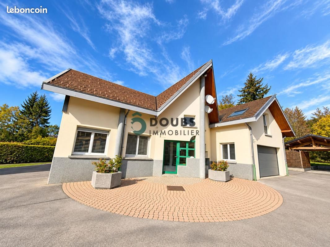 Maison 5 pièces 160 m² · à Loray · 160 m² · 1 200 €/mois