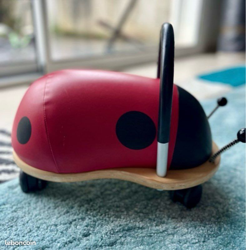 Porteur Wheely Bug Coccinelle Jeux Jouets