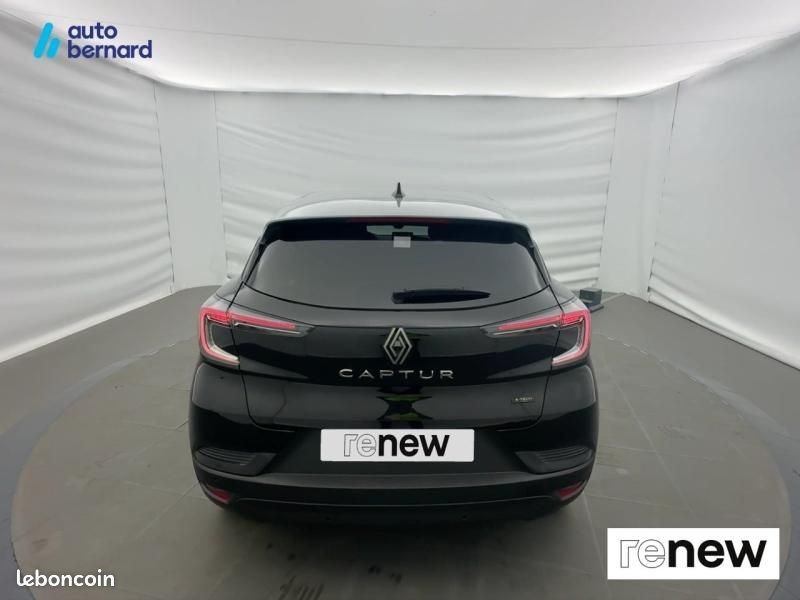 Renault Captur 1.6 E-Tech full hybrid 145ch Techno (image 5)