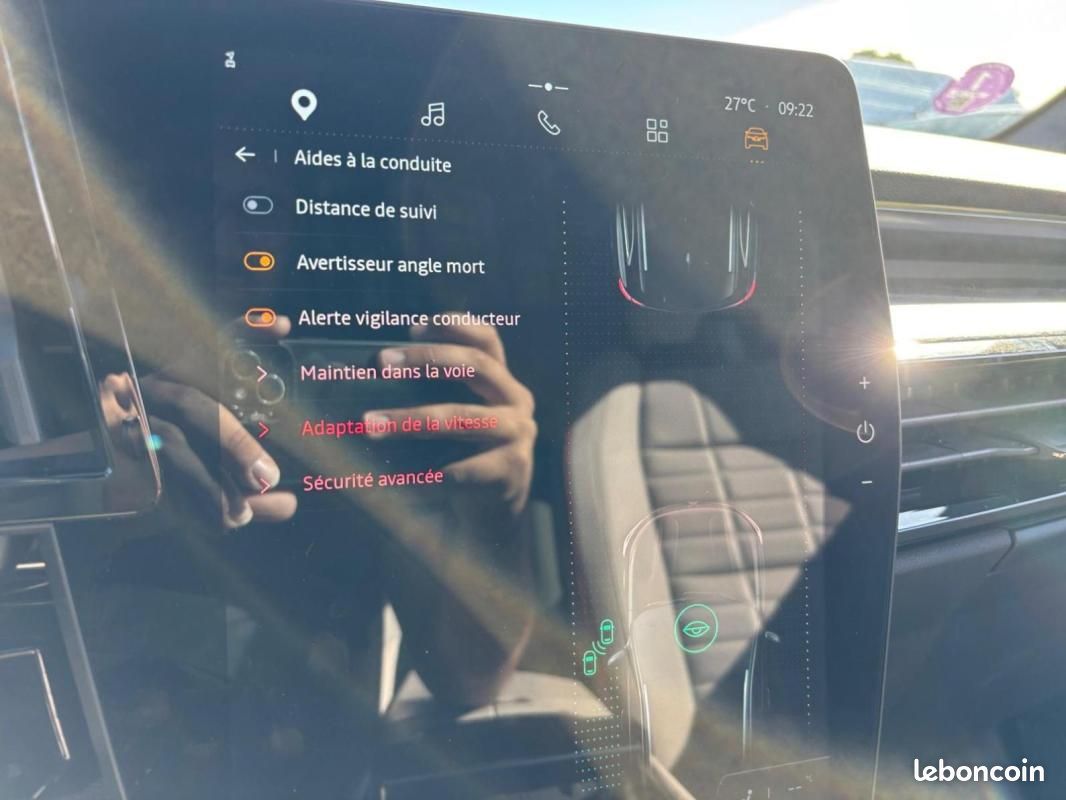 Renault Espace VI E-Tech hybrid 200 Iconic (image 23)