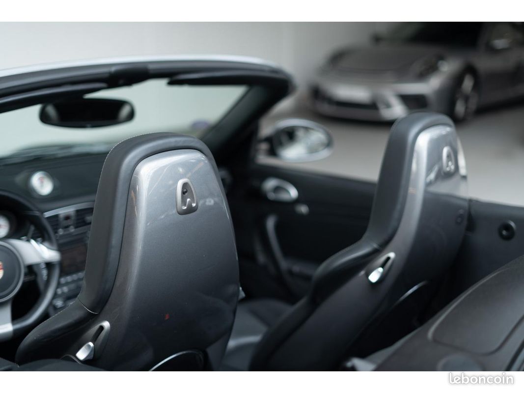 PORSCHE 911 997.2 Carrera S Cabriolet *Française / Gris Météor (image 17)