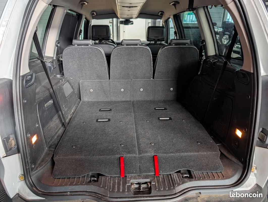 FORD GALAXY II 2.2 TDCI 200 FAP Titanium 7 places (image 35)