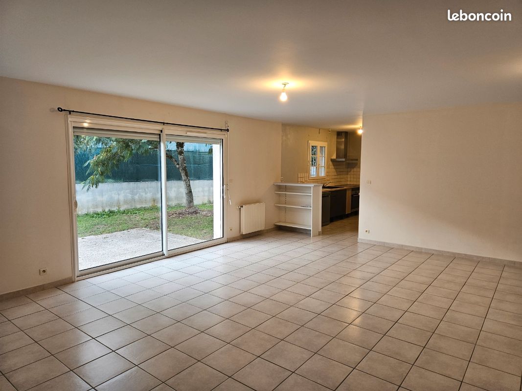Maison 4 pièces 95 m² · à Saint-Yrieix-sur-Charente · 95 m² · 830 €/mois