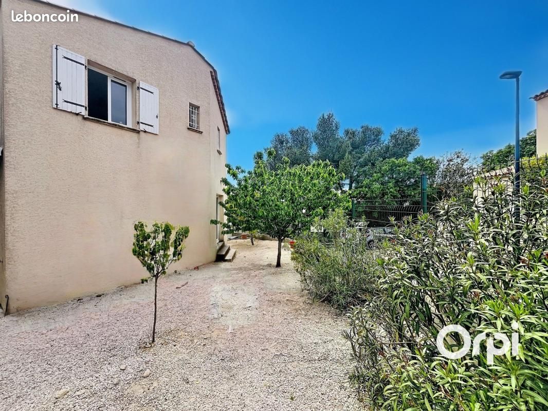 Maison 4 pièces 86 m² · à Milhaud · 86 m² · 242 000 €