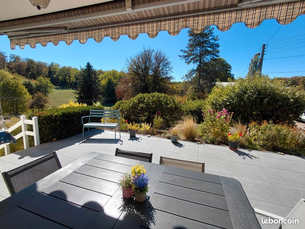 Maison 6 pièces 122 m² · à Franois · 122 m² · 325 000 €
