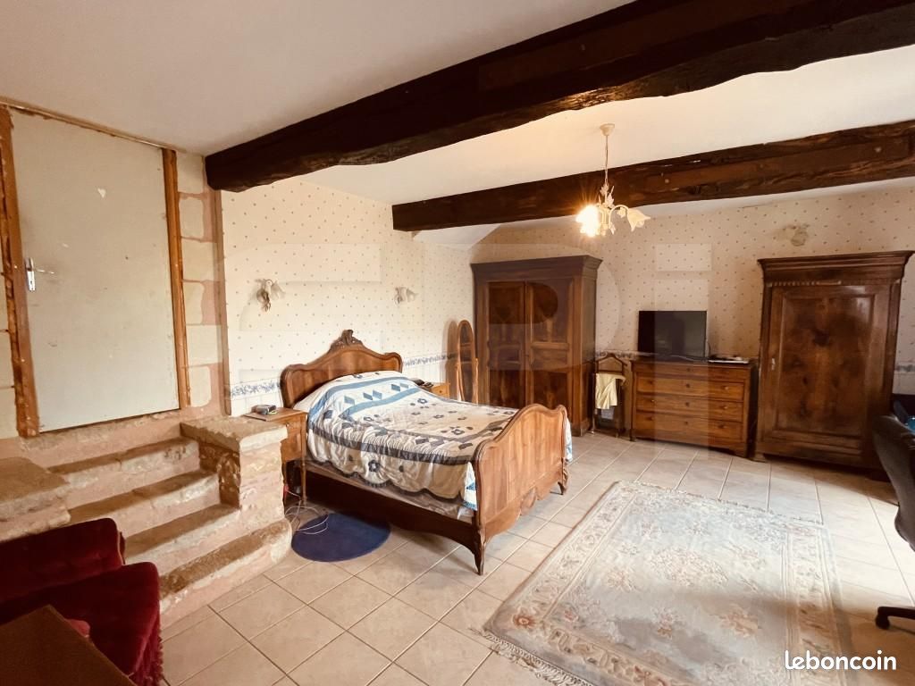 Château 8 pièces 170 m² - Saint-Jacques-de-Thouars 79100 (image principale 10)