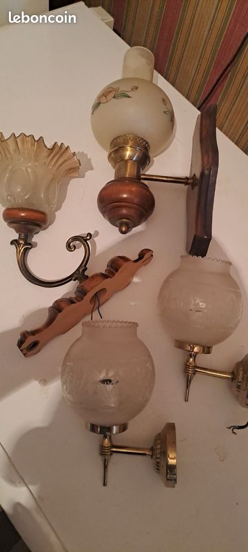 Lot appliques luminaires murales (image 1)