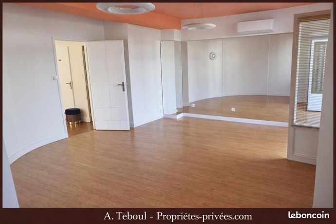 Maison 6 pièces 180 m² — 3