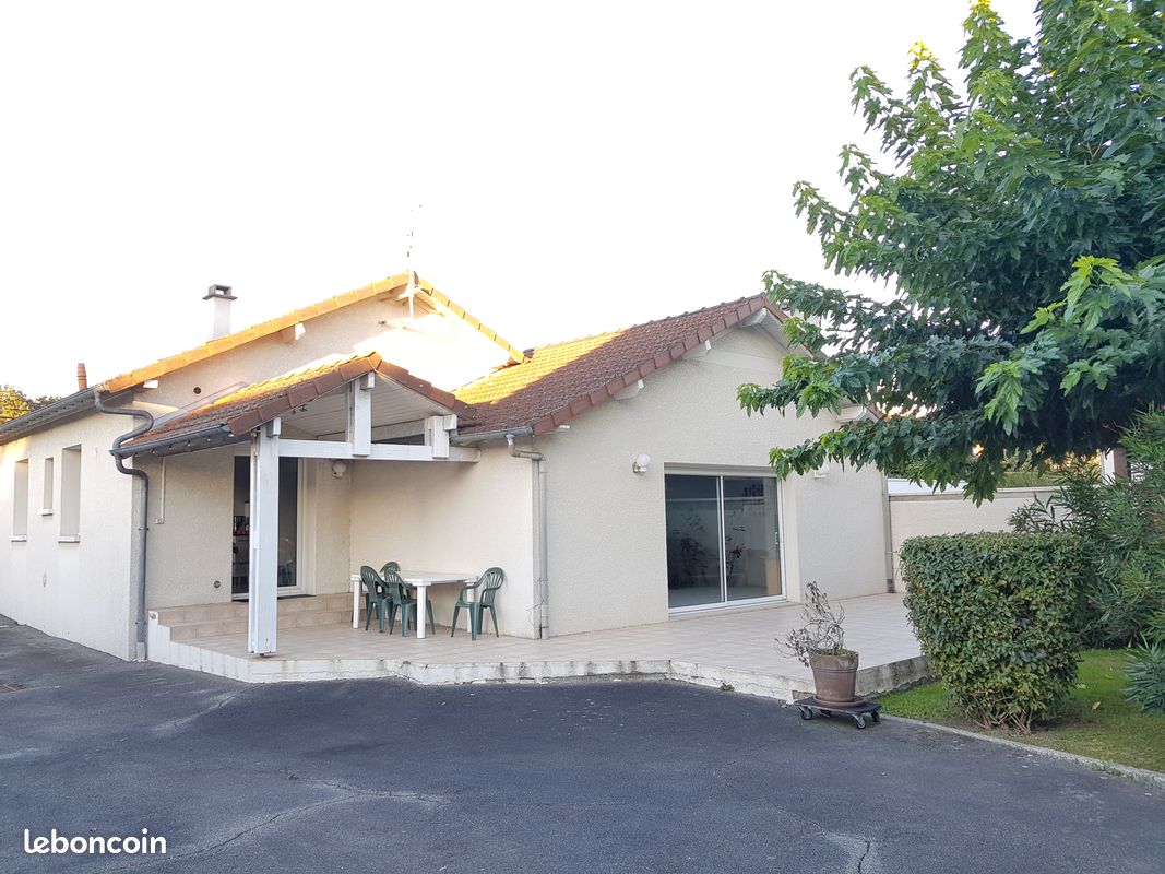 Maison 4 pièces 100 m² · à Pau · 100 m² · 1 280 €/mois